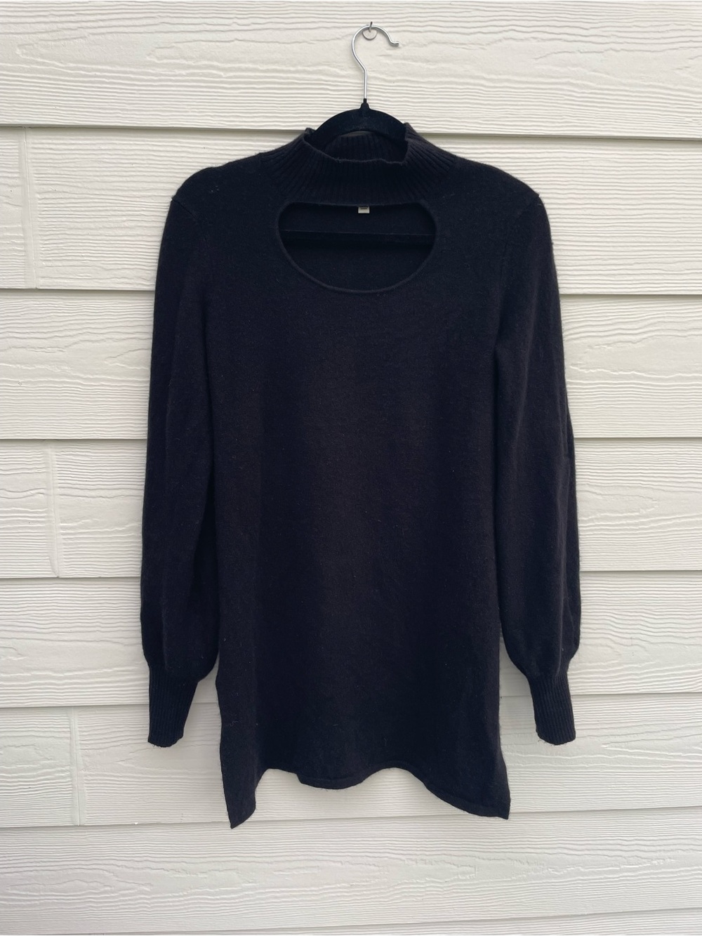 Neiman Marcus Cashmere Black Cutout Turtleneck with slits on the sleeves Sweater